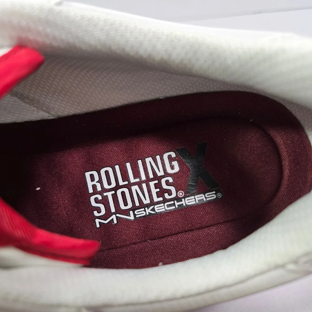 Skechers x Rolling Stones Womens 8.5  Roadies Surge White Red Lips Sneakers